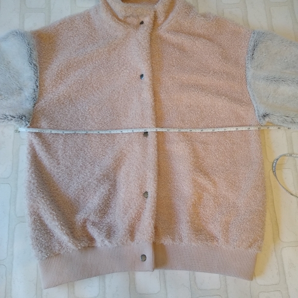 Zara Fuzzy Bomber - Picture 8 of 9